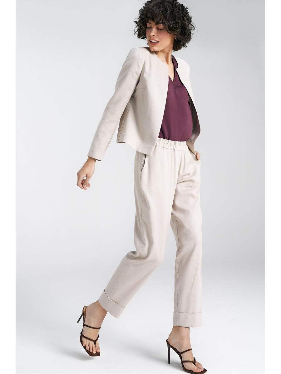 Blazer femme model 195461 Nife