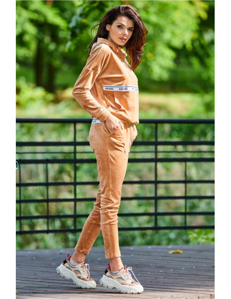 Pantalon survêtement model 149787 awama