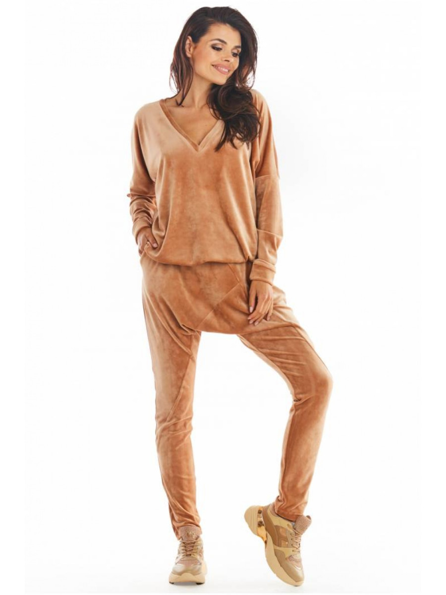 Sweatshirt model 150782 awama