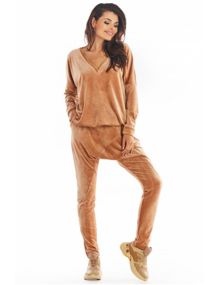 Sweatshirt model 150782 awama