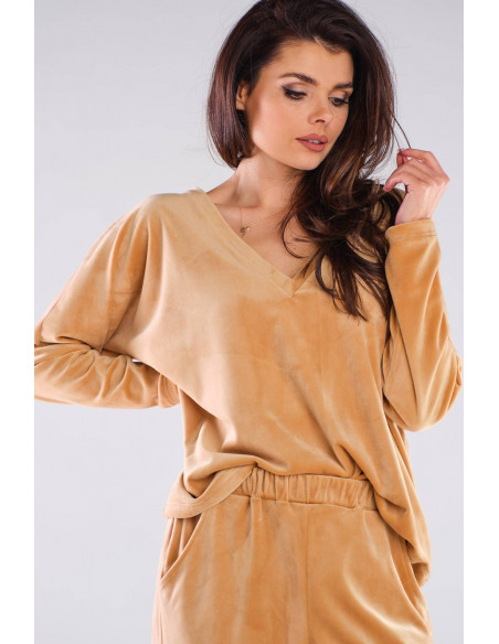 Sweatshirt model 155457 awama