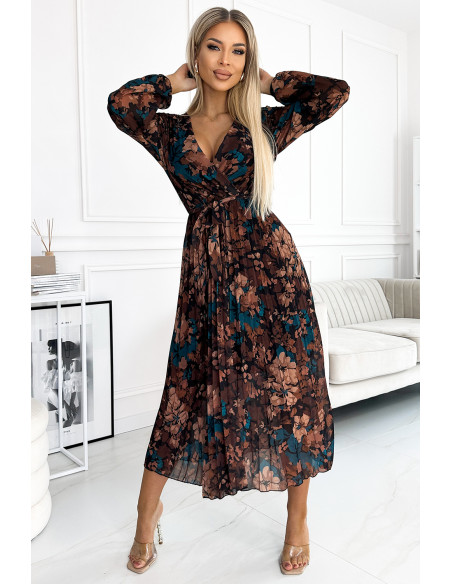 Robe de cocktail model 190995 Numoco