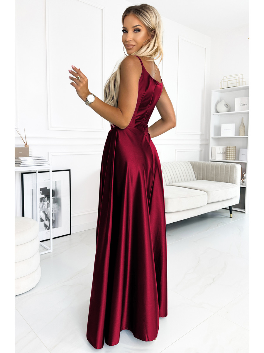 Robe longue model 186316 Numoco