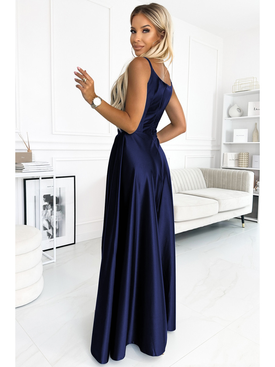 Robe longue model 186317 Numoco