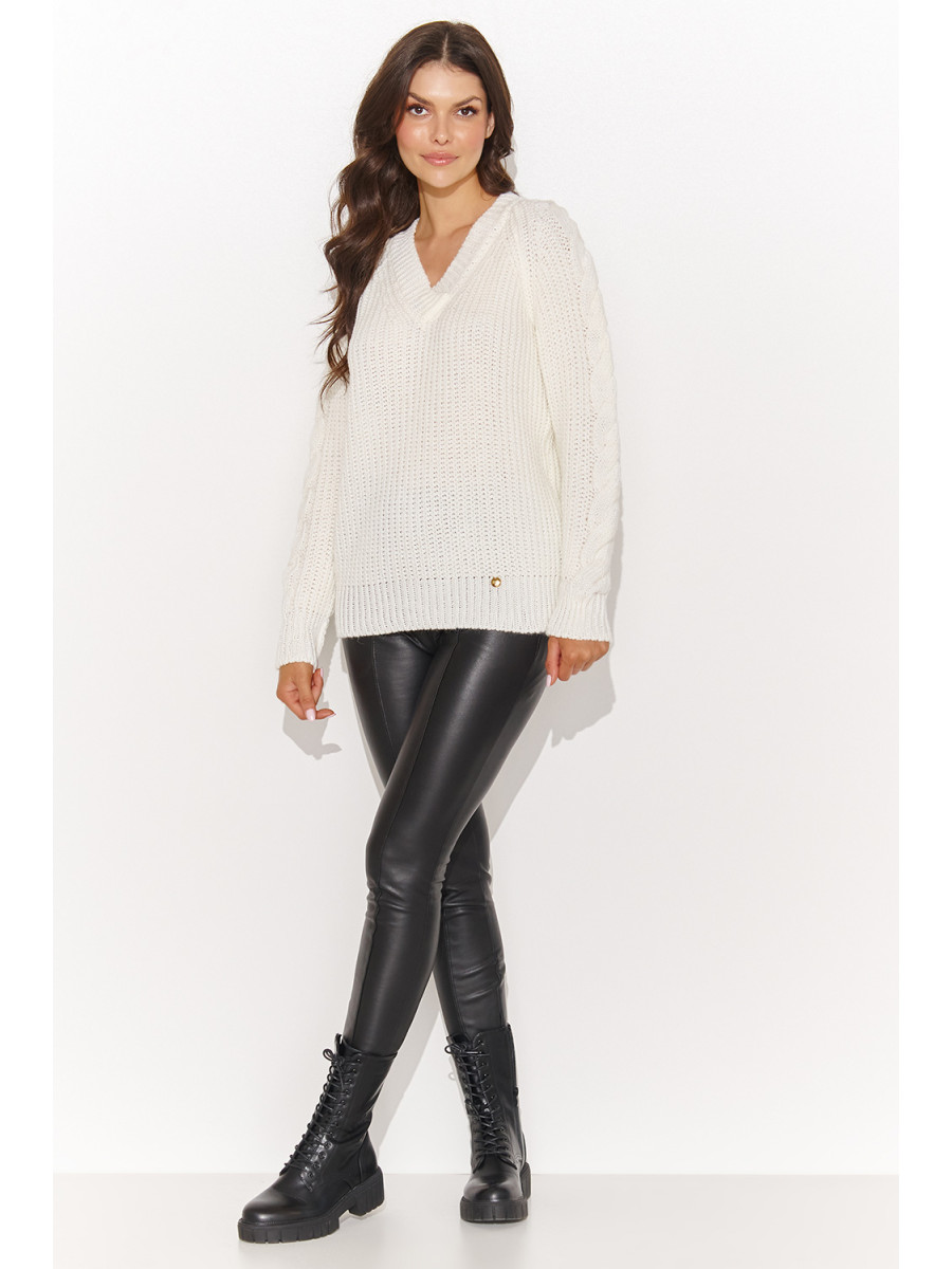 Chandail model 184769 Numinou