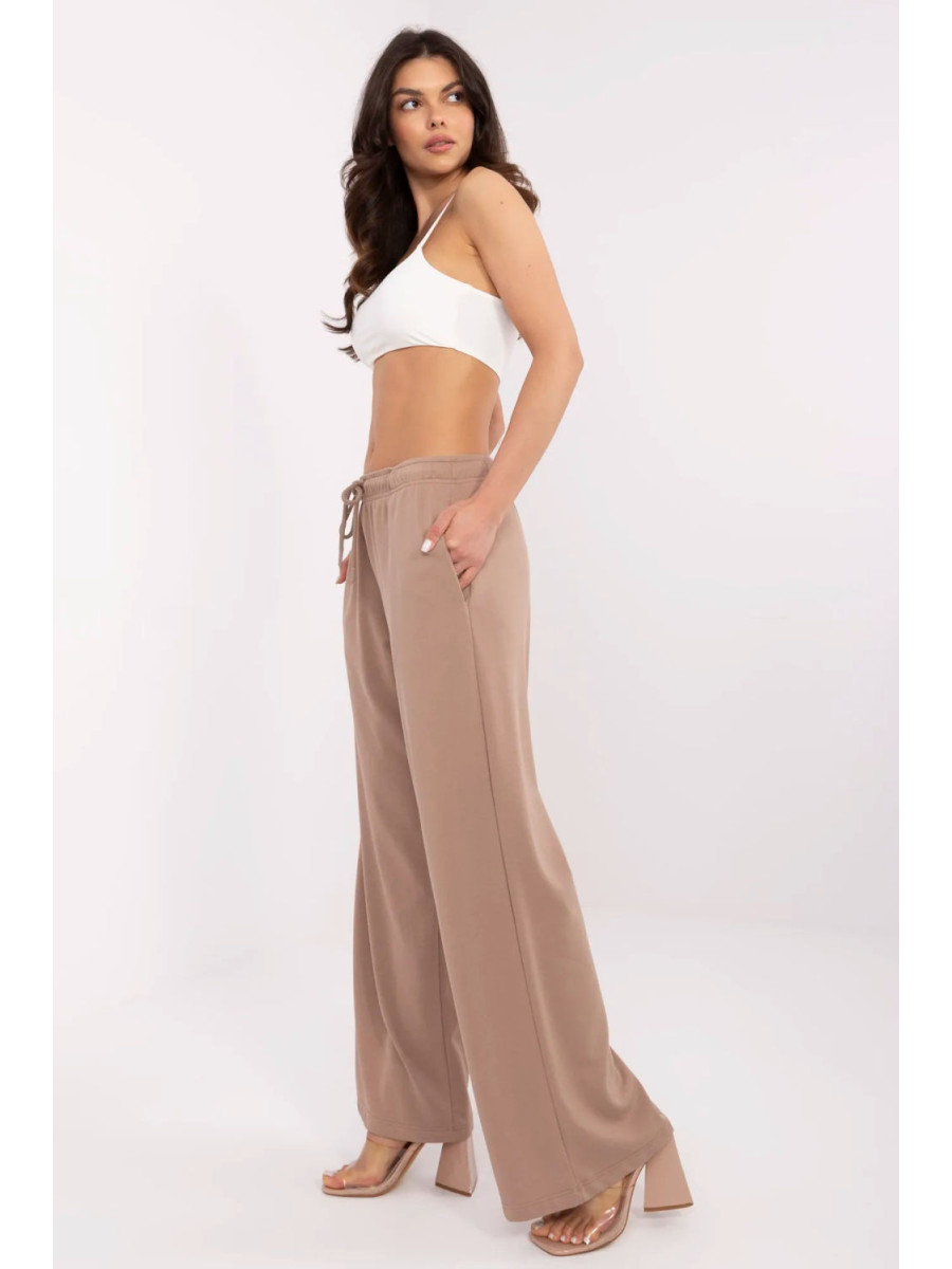 Pantalon survêtement model 210621 Relevance