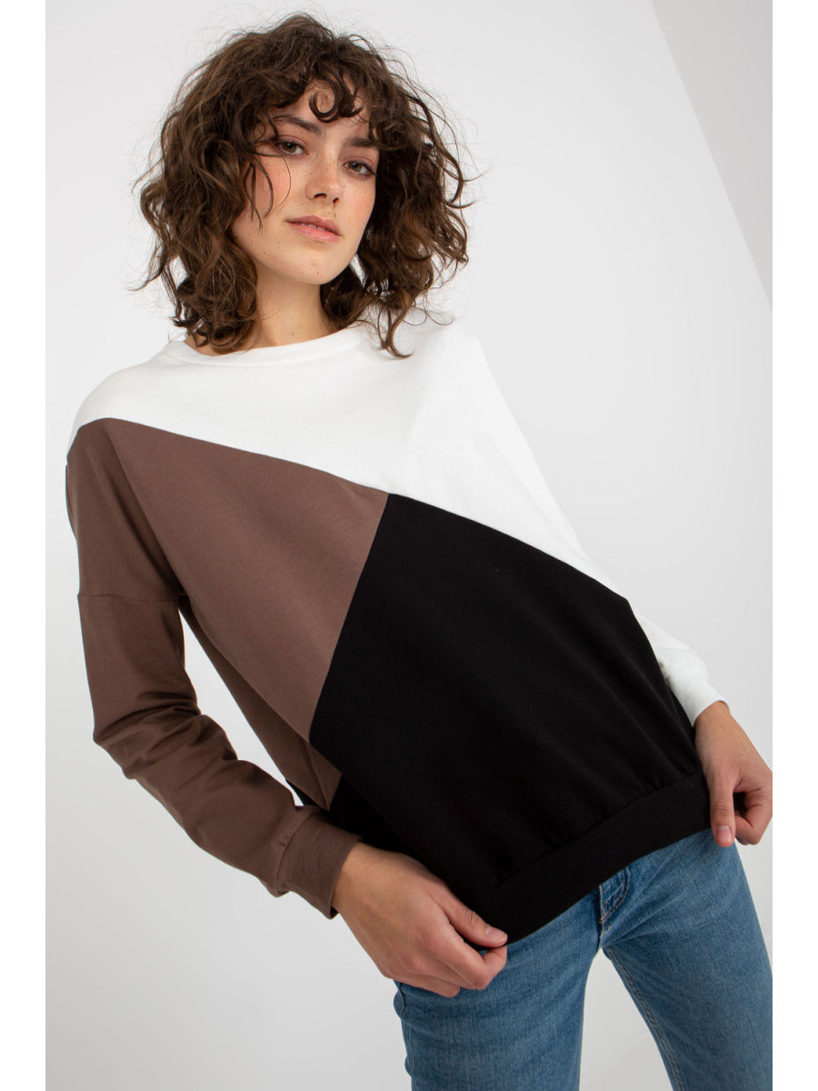 Sweatshirt model 175191 Relevance