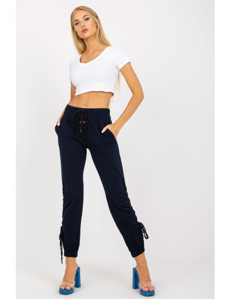 Pantalon survêtement model 167083 Relevance