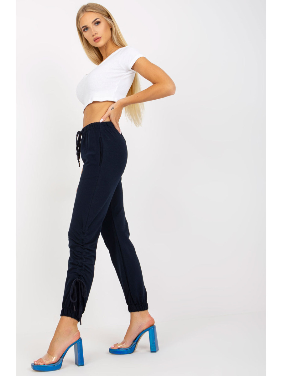Pantalon survêtement model 167083 Relevance