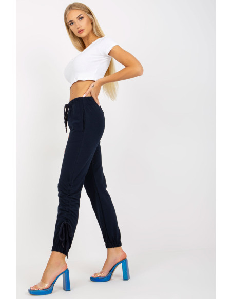 Pantalon survêtement model 167083 Relevance