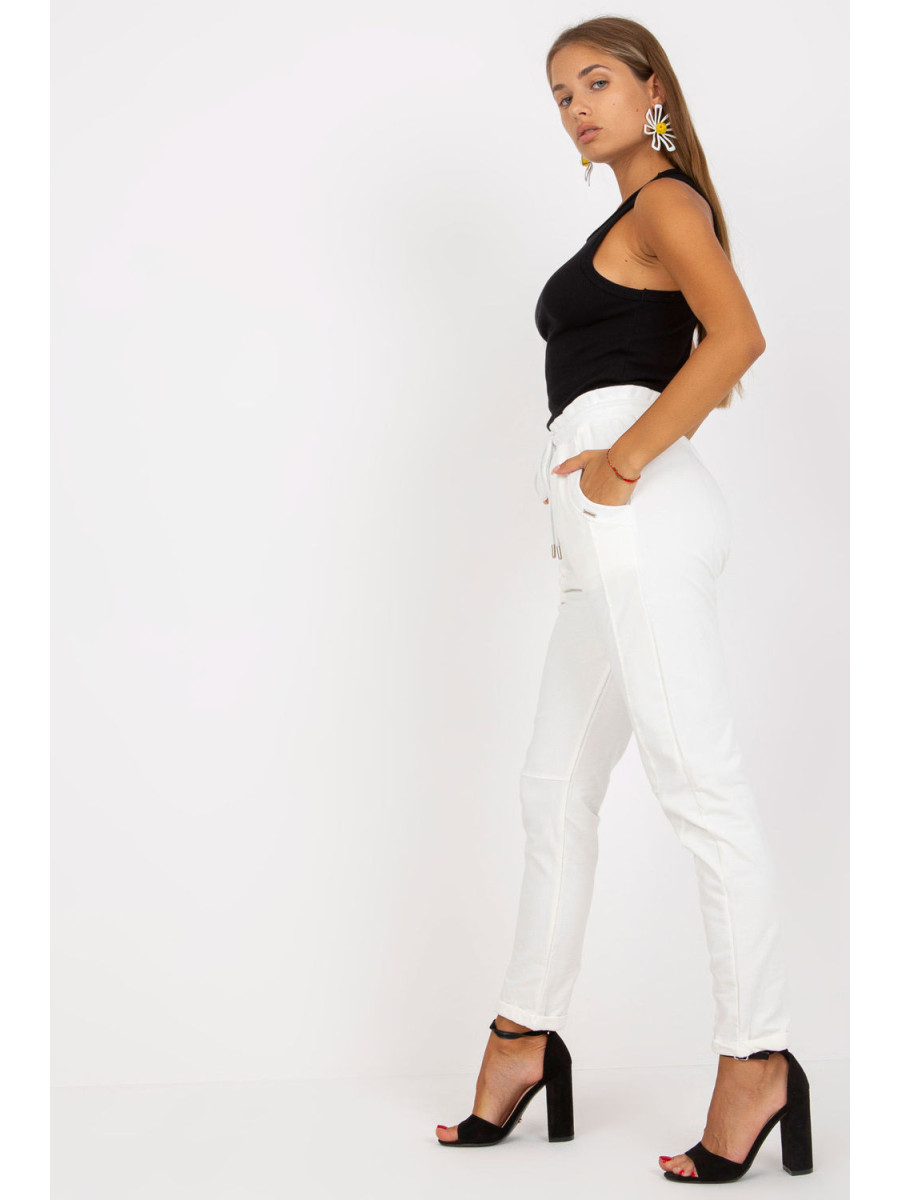 Pantalon survêtement model 169084 Relevance