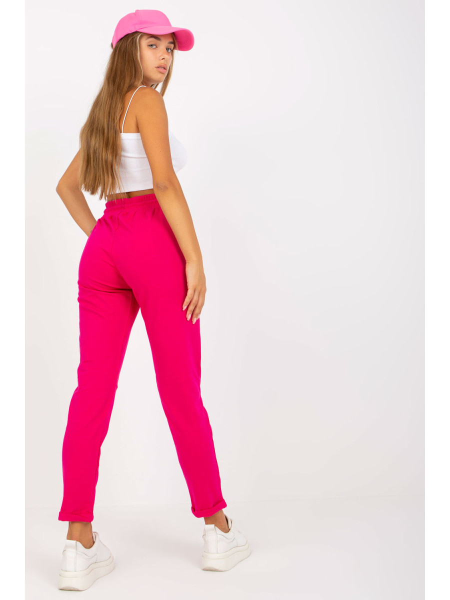 Pantalon survêtement model 169086 Relevance