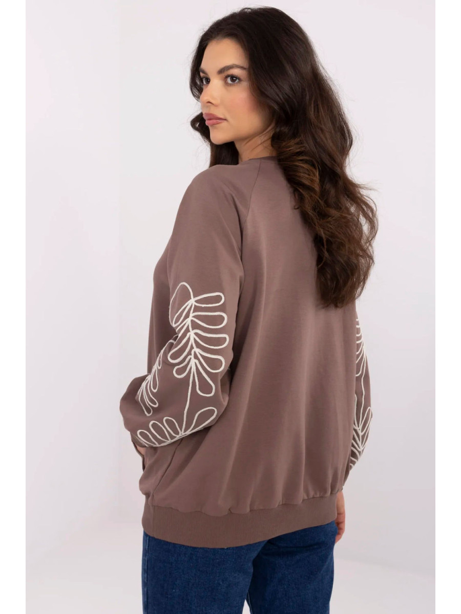 Sweatshirt model 210637 Relevance