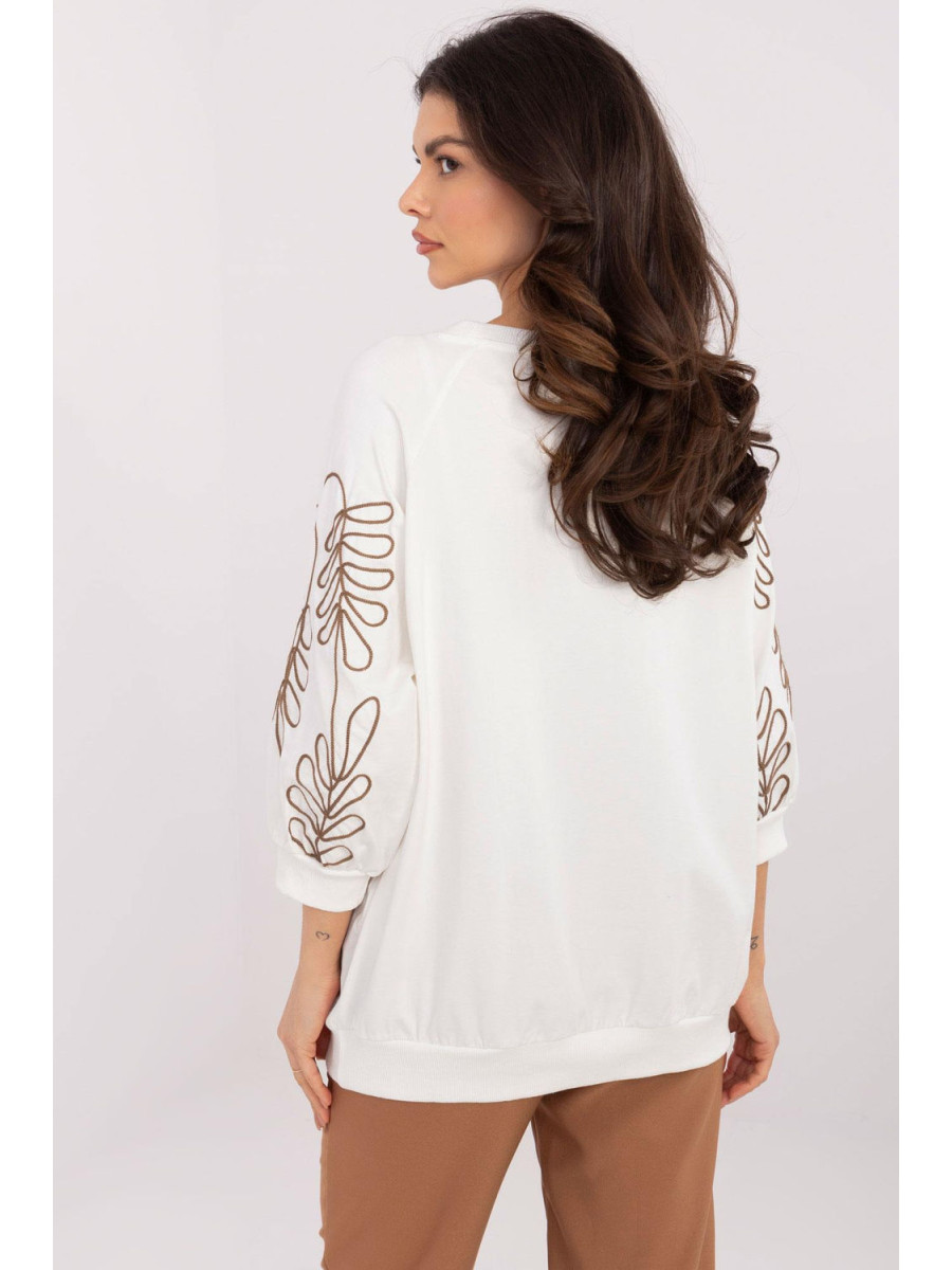 Sweatshirt model 210658 Relevance