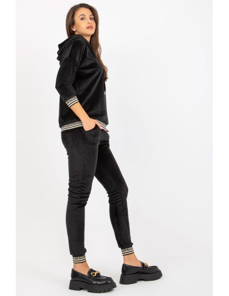 L`ensemble model 172688 Relevance