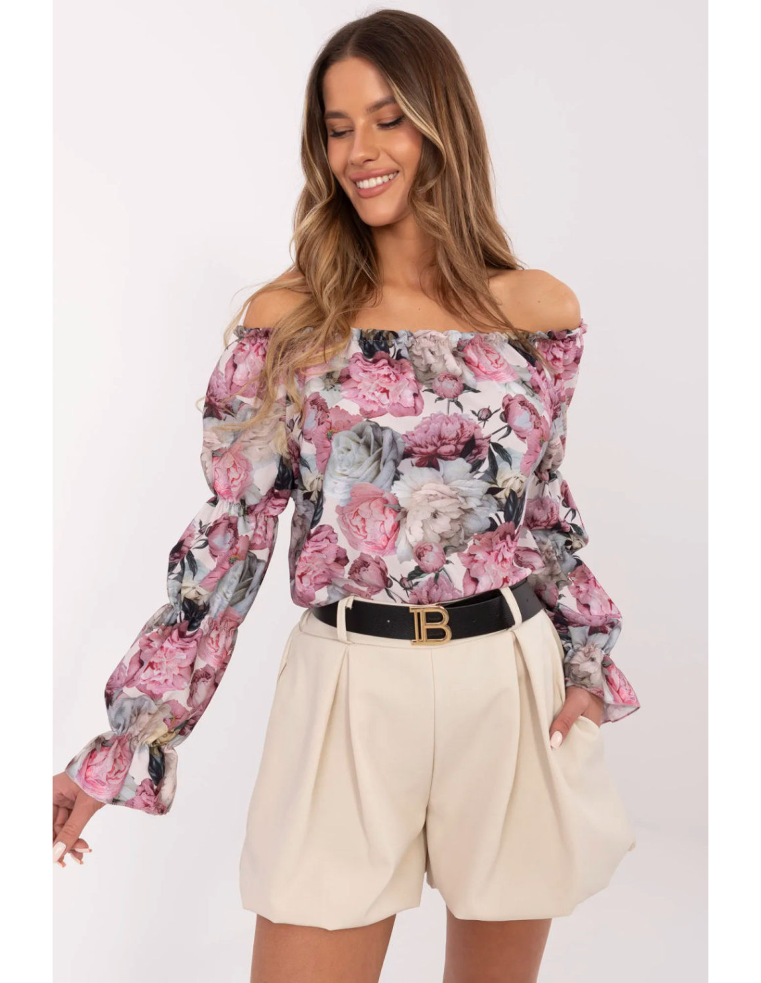 Shorts model 209179 Italy Moda