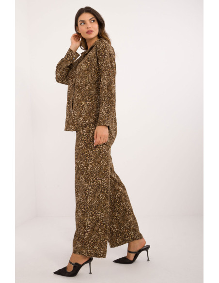 L`ensemble model 200214 Italy Moda