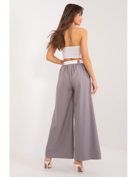 Pantalon femme model 195318 Italy Moda