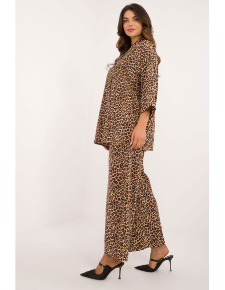 L`ensemble model 200217 Italy Moda