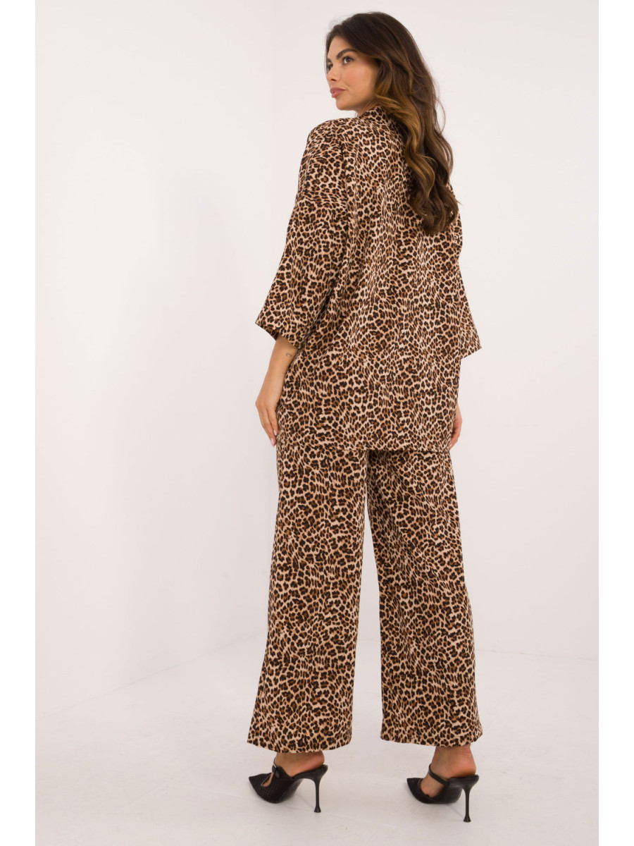 L`ensemble model 200217 Italy Moda