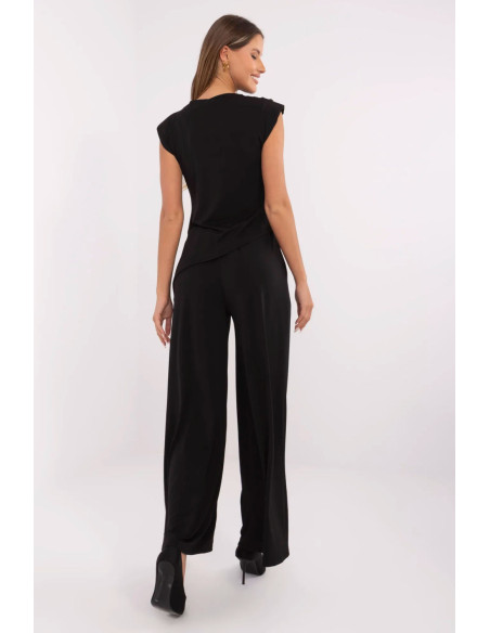 L`ensemble model 211276 Italy Moda