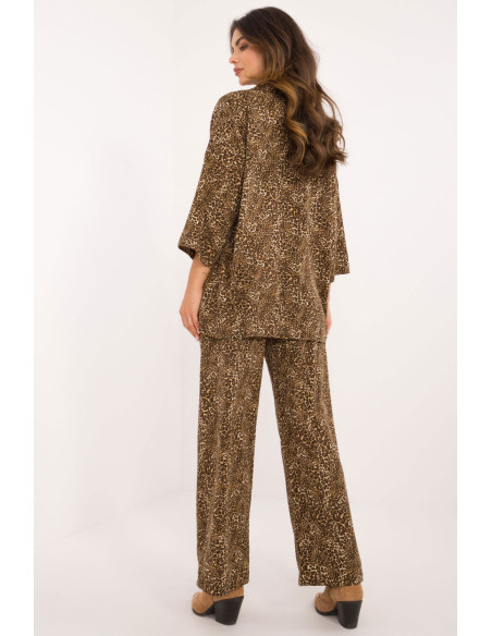 L`ensemble model 200221 Italy Moda