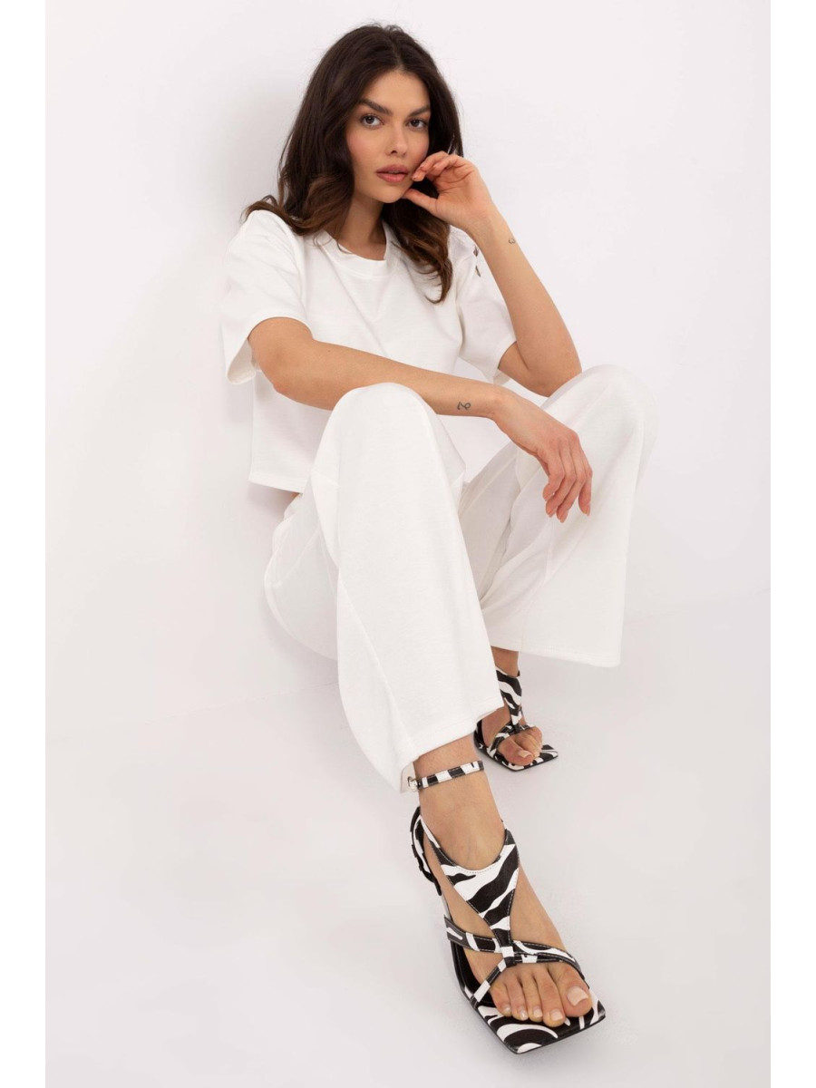 L`ensemble model 208677 Italy Moda