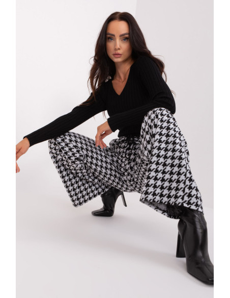 Pantalon femme model 193133 Lakerta
