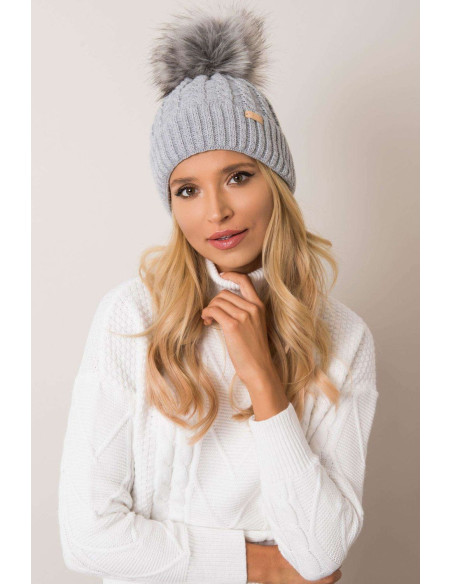 Bonnet model 187440 Rue Paris