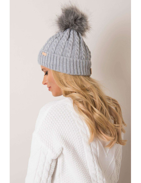 Bonnet model 187440 Rue Paris