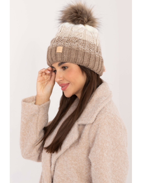Bonnet model 201411 Rue Paris