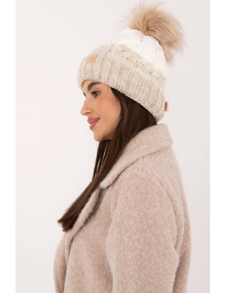 Bonnet model 201412 Rue Paris