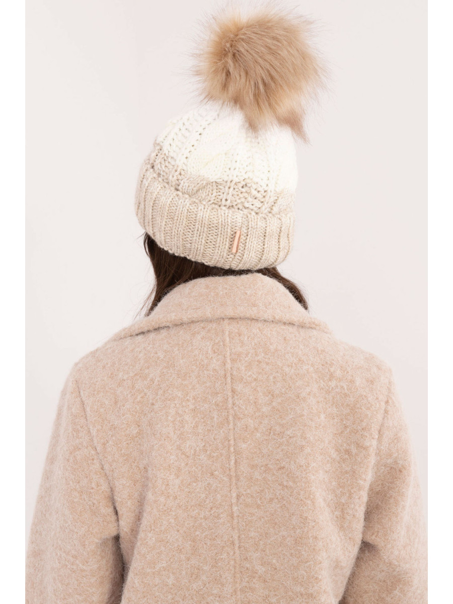 Bonnet model 201412 Rue Paris