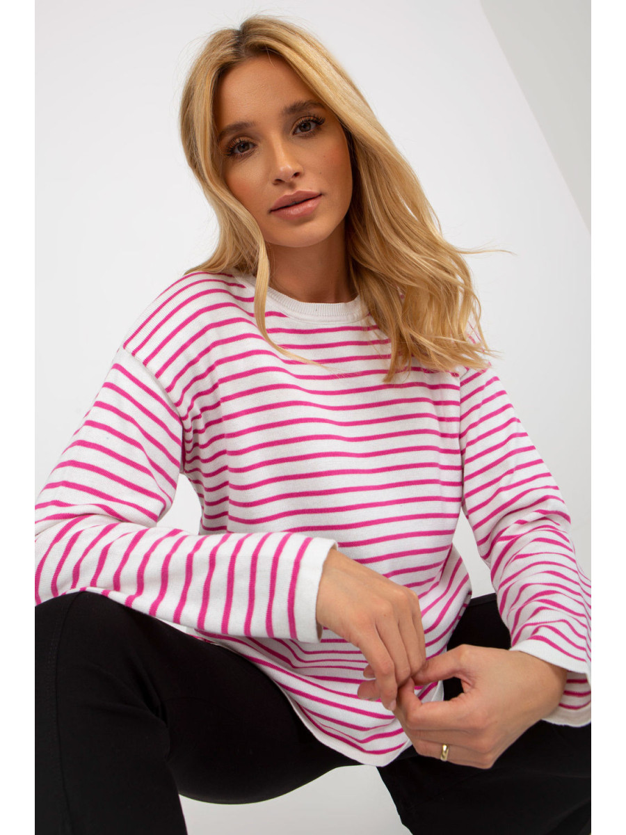 Chandail model 175751 Rue Paris