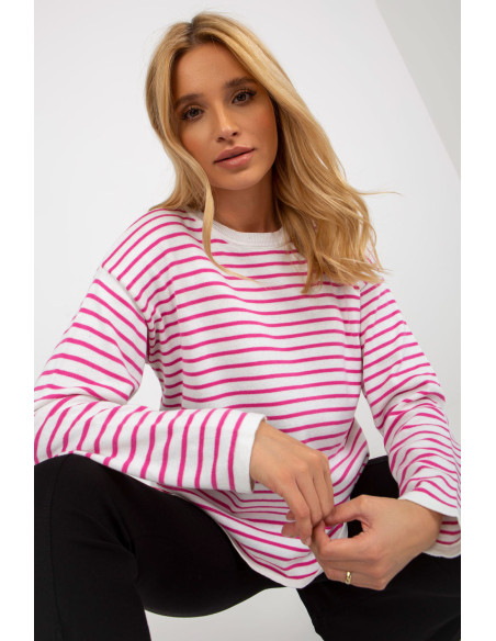 Chandail model 175751 Rue Paris