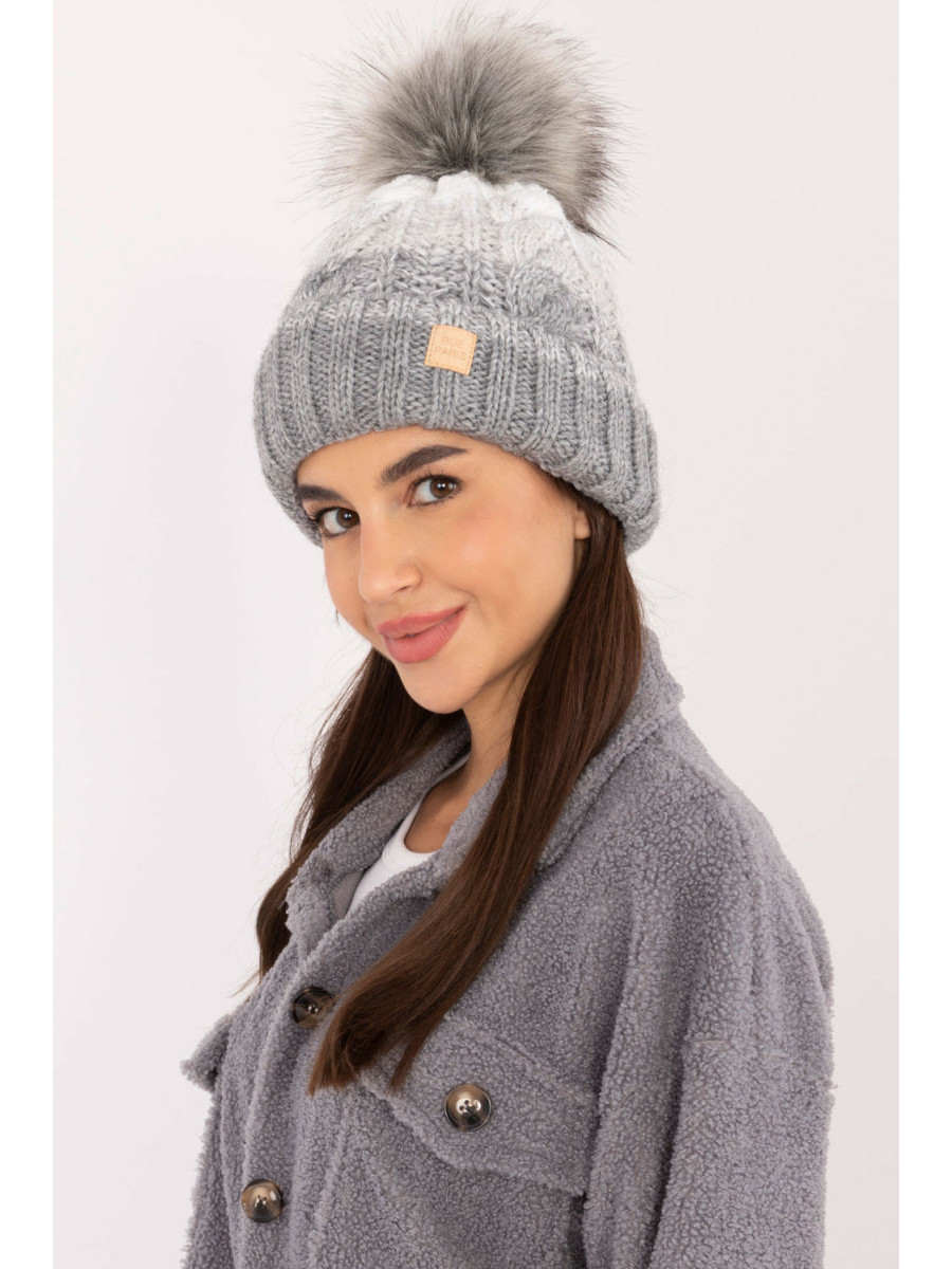 Bonnet model 201414 Rue Paris