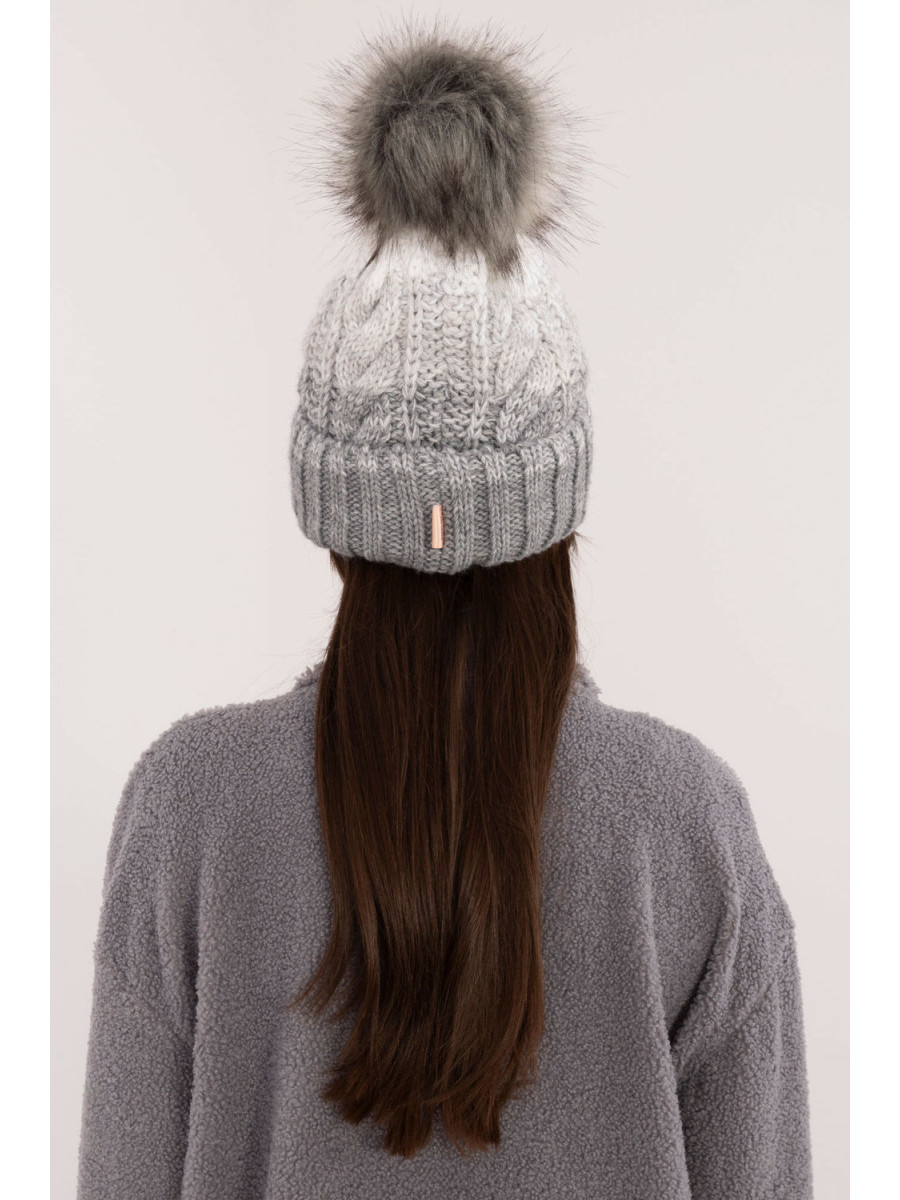 Bonnet model 201414 Rue Paris