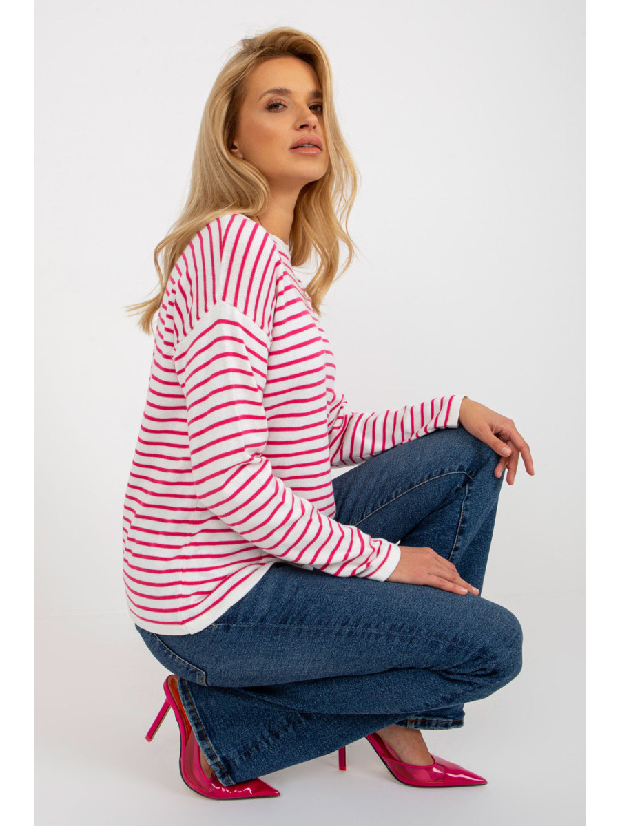 Chandail model 175753 Rue Paris