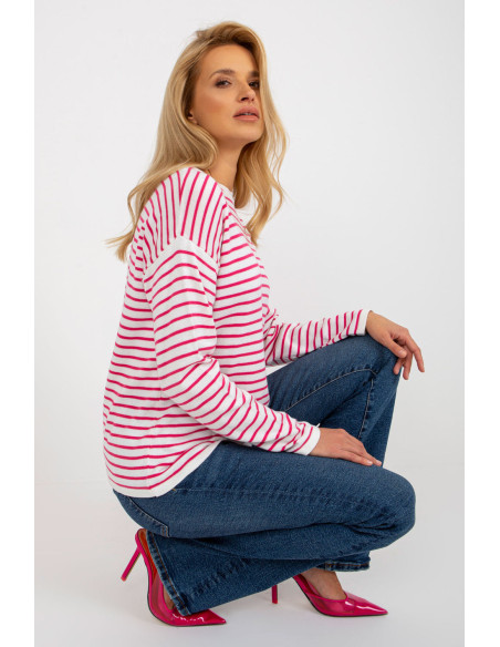 Chandail model 175753 Rue Paris