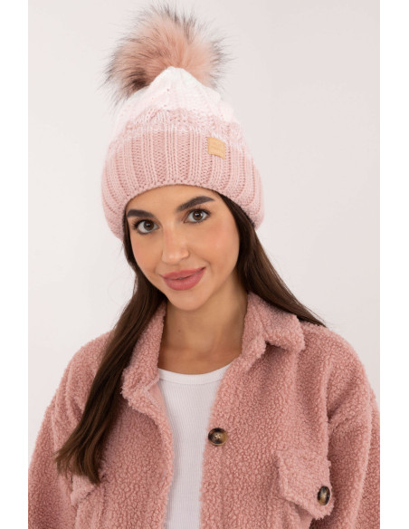 Bonnet model 201415 Rue Paris