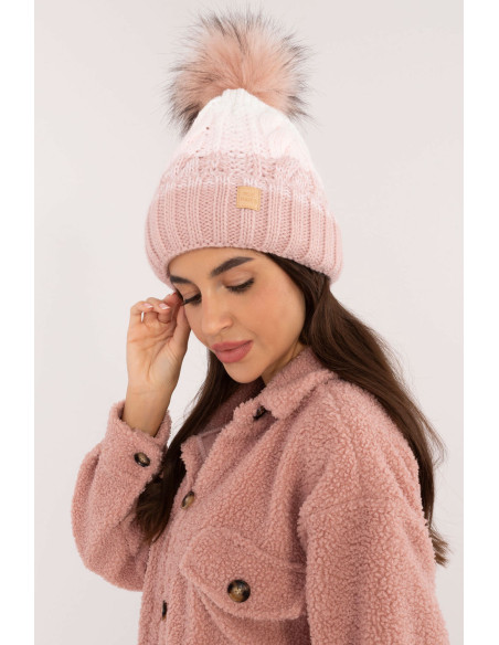 Bonnet model 201415 Rue Paris