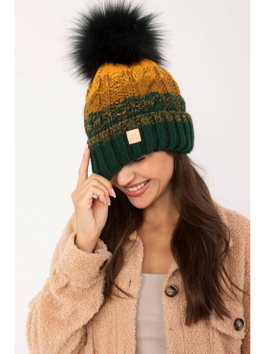 Bonnet model 201416 Rue Paris
