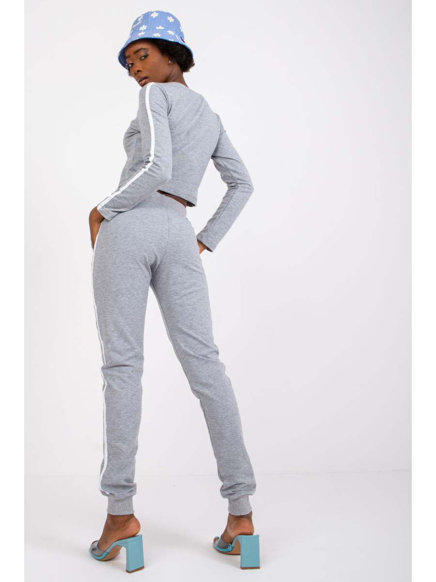 L`ensemble model 168939 Rue Paris