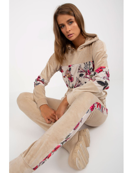 L`ensemble model 170348 Rue Paris