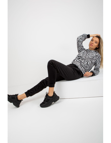 L`ensemble model 173358 Rue Paris