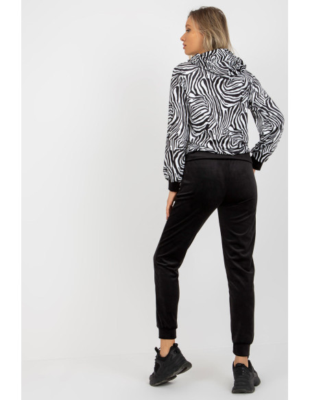 L`ensemble model 173358 Rue Paris