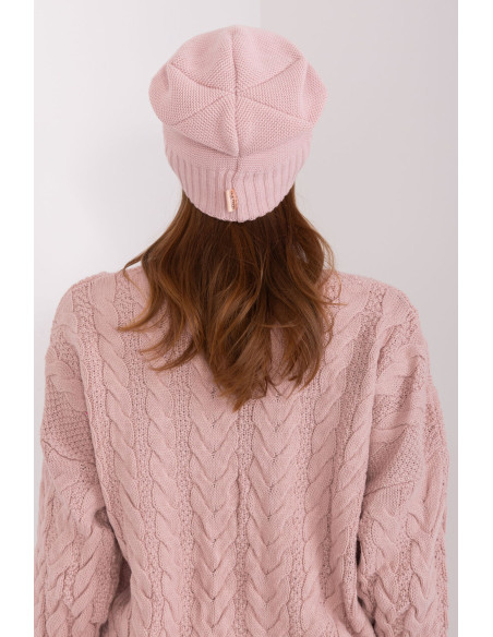Bonnet model 187433 Rue Paris