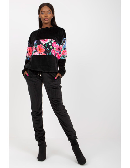 L`ensemble model 169457 Rue Paris