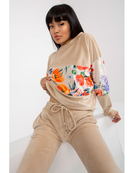 L`ensemble model 169458 Rue Paris