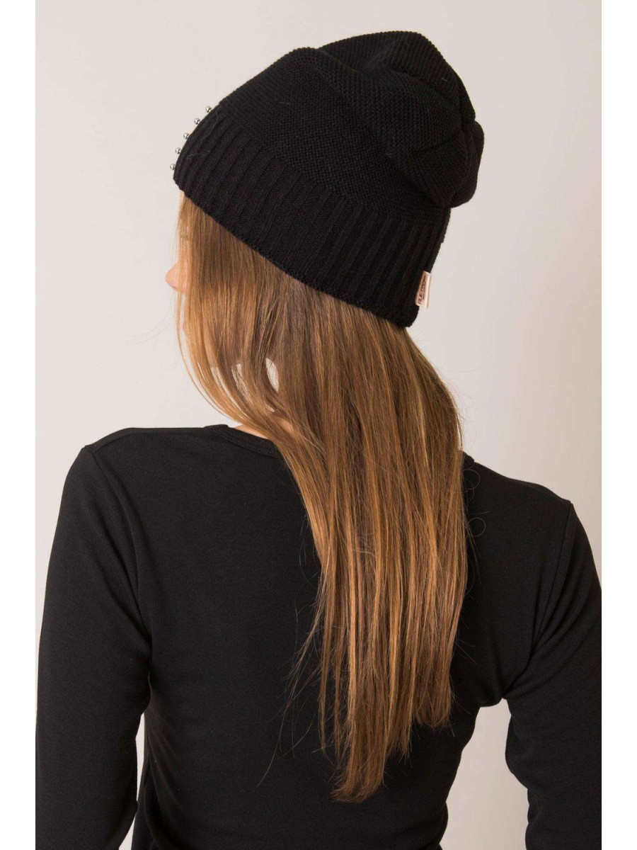 Bonnet model 187436 Rue Paris